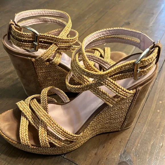 STUART WEITZMAN "REINS" in Camel Laniard (Rare!) Sz 9.5 - Picture 2 of 7